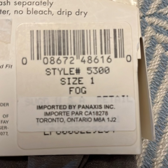 HUE Essential Shaper Satin Opaque Tights - Size 1 - Picture 4 of 4